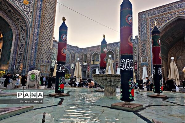 حرم مطهر رضوی در محرم