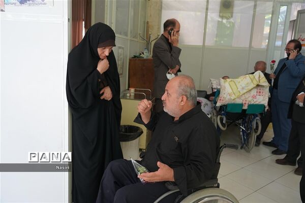 دیدار مدیرکل آموزش و پرورش اصفهان از جانبازان هشت سال دفاع مقدس در آسایشگاه شهید مطهری