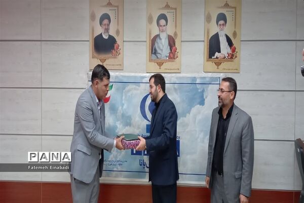 تجلیل از دانش‌آموزان خبرنگار فعال پانا در ملارد