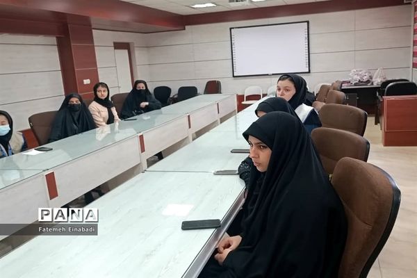 تجلیل از دانش‌آموزان خبرنگار فعال پانا در ملارد