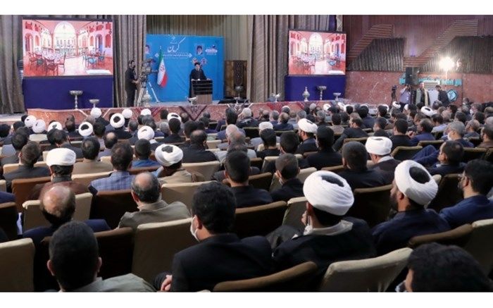 بنای دولت مردمی، توسعه شبکه نخبگانی در کشور و التزام به بهره‌گیری از نظرات نخبگان در اداره کشور است