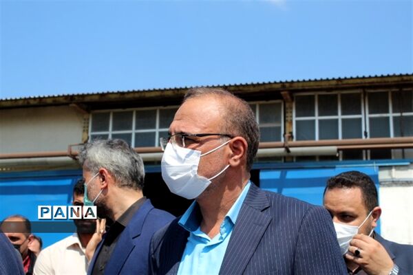 بازدید وزیر اقتصاد از شرکت نکاچوب میاندورود