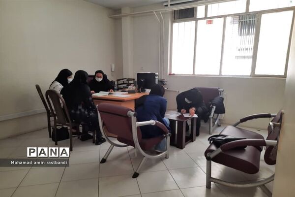 حضور پذیرفته‌شدگان کنکور ۱۴۰۱ در پایگاه‌های انتخاب رشته منطقه ۱۳