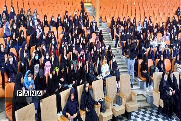 دومین روز برگزاری اردوی یک‌روزه ی دانش‌آموزان در اردوگاه امام علی(ع) محمد‌شهر کرج
