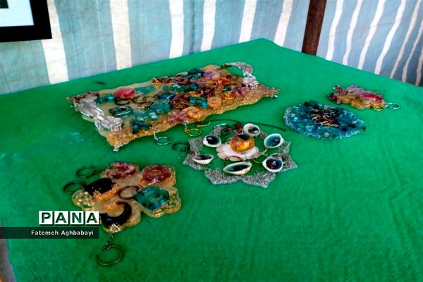 برگزاری نمایشگاه بزرگ دست‌سازه‌ها و کار های هنری هنرمندان شهرستان بن