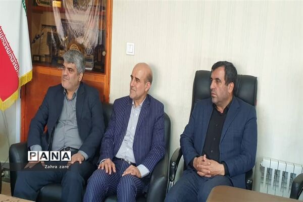 آیین تودیع و معارفه مدیر آموزش وپرورش شهرستان محمود آباد