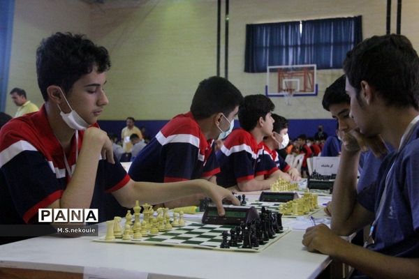 آغاز مسابقات  شطرنج دانش‌آموزی در شهرکرد