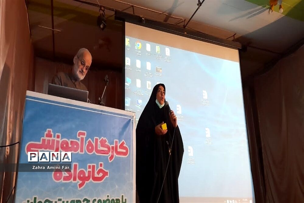 کارگاه زندگی به رنگ عشق در شهرستان نور