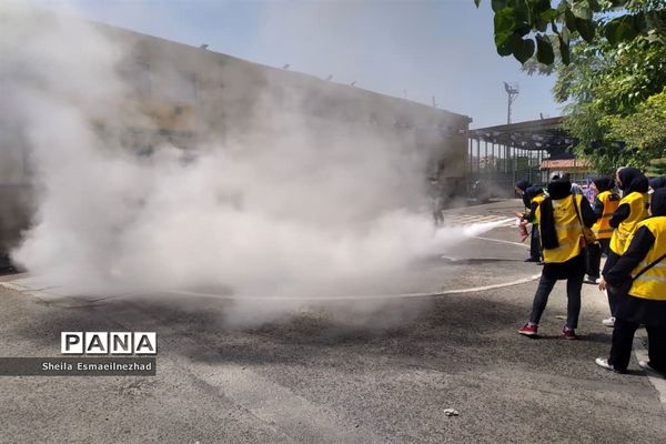 آموزش گروه دوام دانش‌آموزان منطقه۱۷