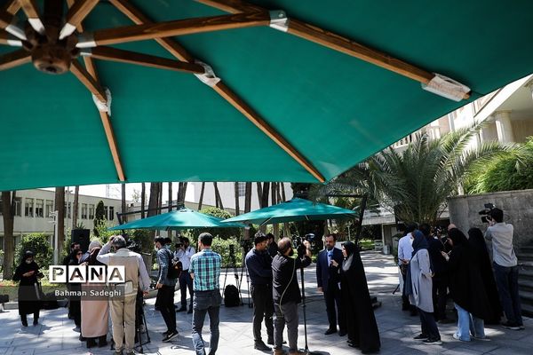 حاشیه جلسه هیات دولت - ۲۶ مرداد