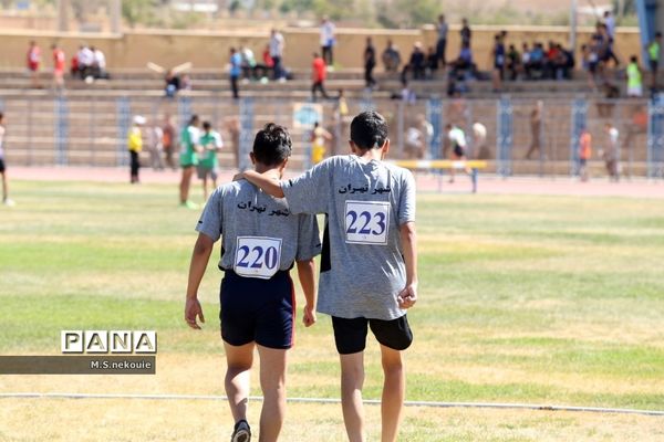 مسابقات دو و میدانی دانش‌آموزی در مرحله کشوری