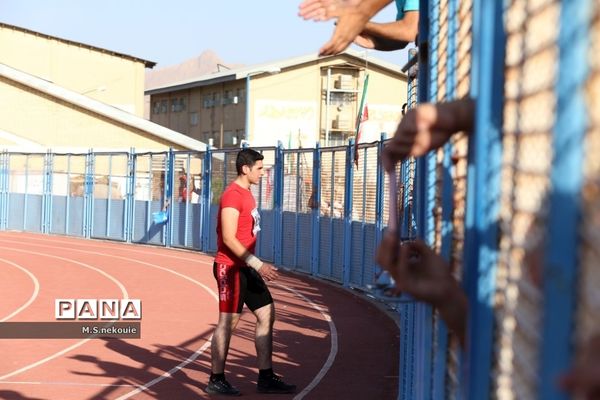 مسابقات دو و میدانی دانش‌آموزی در مرحله کشوری