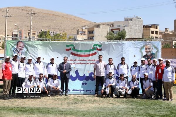 مسابقات دو و میدانی دانش‌آموزی در مرحله کشوری