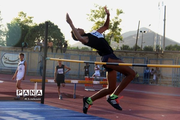 مسابقات دو و میدانی دانش‌آموزی در مرحله کشوری