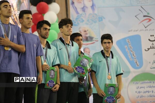 مراسم اختتامیه و اهدای مدال برگزیدگان دو و میدانی کشور
