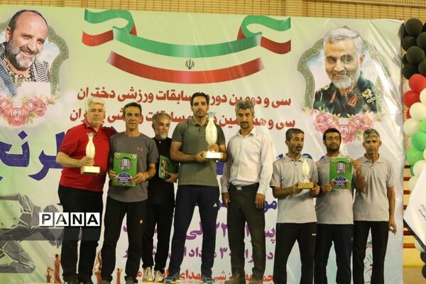 مراسم اختتامیه و اهدای مدال برگزیدگان دو و میدانی کشور