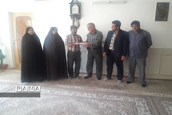 دیدار مدیر آموزش و پرورش فلاورجان با آزادگان دوران دفاع مقدس