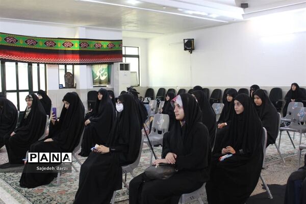 تقدیر از خادمان موکب دختران حسین
