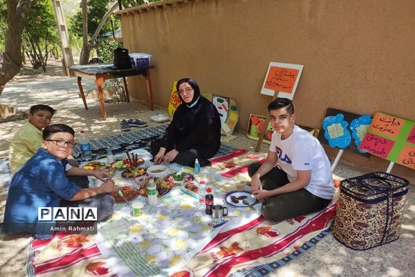 برگزاری اردوی دانش‌آموزان ناحیه چهار شیراز