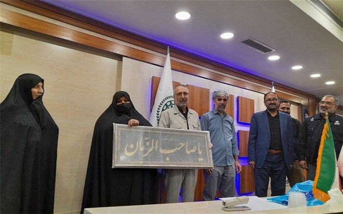 دانش‌آموزخبرنگاران قم از آزاده جانباز «سهیل مصطفایی» تجلیل کردند