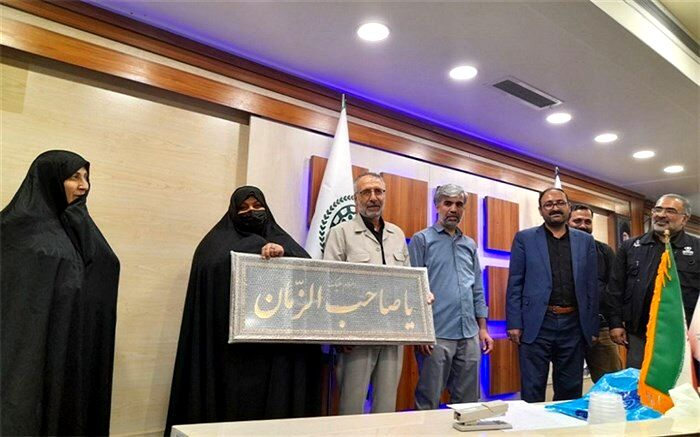 دانش‌آموزخبرنگاران قم از آزاده جانباز «سهیل مصطفایی» تجلیل کردند