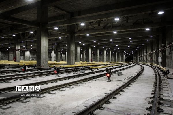 آیین بهره‌برداری از بزرگترین پایانه زیرزمینی قطارهای شهری در کشور