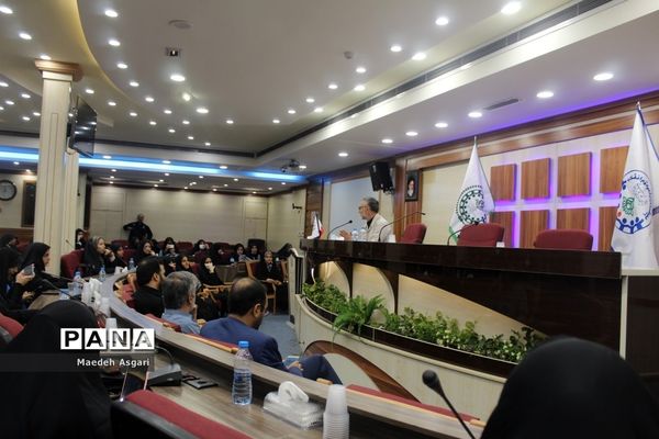 کارگاه آموزش خبرنگاری پانا ویژه دختران دانش‌آموز در قم