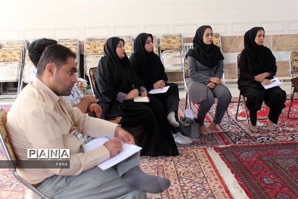 جلسه هماهنگی کمیته‌های اردوی ملی قطبی دانش‌آموزان پیشتاز قطب 5 آذربایجان غربی