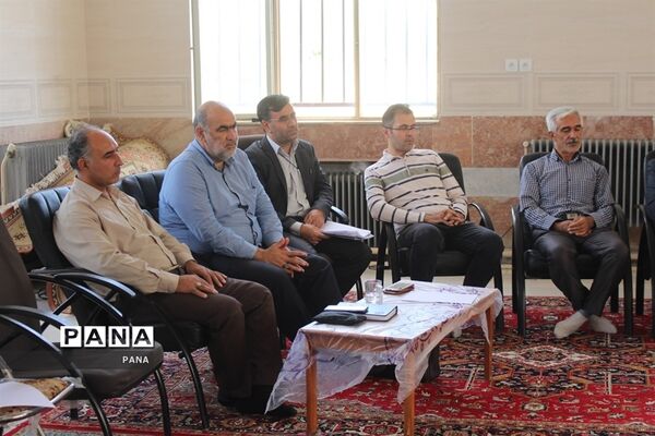 جلسه هماهنگی کمیته‌های اردوی ملی قطبی دانش‌آموزان پیشتاز قطب 5 آذربایجان غربی