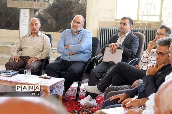 جلسه هماهنگی کمیته‌های اردوی ملی قطبی دانش‌آموزان پیشتاز قطب 5 آذربایجان غربی