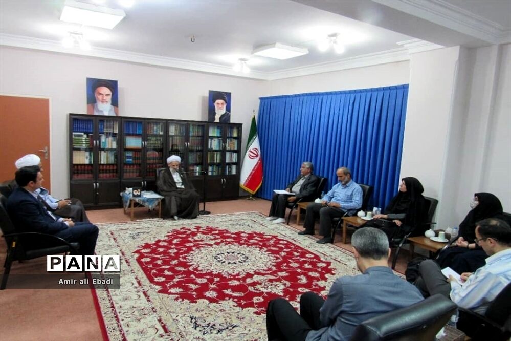 دیدار رئیس دانشگاه علمی کاربردی مازندران با نماینده ولی فقیه