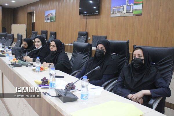 نشست هم‌اندیشی و بررسی مسائل و مشکلات ورزش روستایی و هماهنگی جام پرچم استان بوشهر