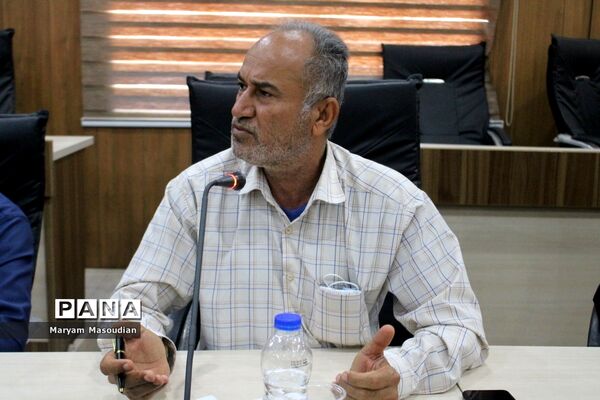 نشست هم‌اندیشی و بررسی مسائل و مشکلات ورزش روستایی و هماهنگی جام پرچم استان بوشهر