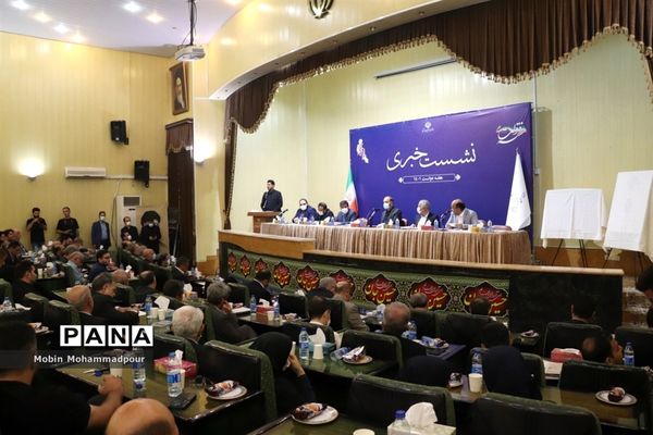 نشست خبری استاندار آذربایجان شرقی به‌مناسبت هفته دولت