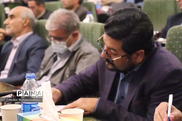نشست خبری استاندار آذربایجان شرقی به‌مناسبت هفته دولت