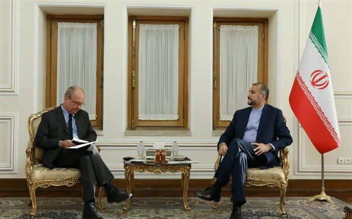 وزیر امور خارجه خواستار برخورداری «حمید نوری» از حقوق اولیه شد