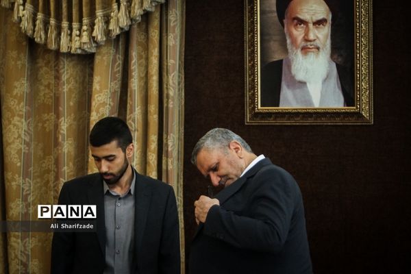 نشست خبری معاون اجرایی رئیس‌جمهور و سرپرست نهاد ریاست‌جمهوری