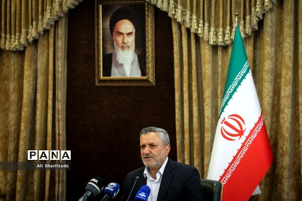 نشست خبری معاون اجرایی رئیس‌جمهور و سرپرست نهاد ریاست‌جمهوری