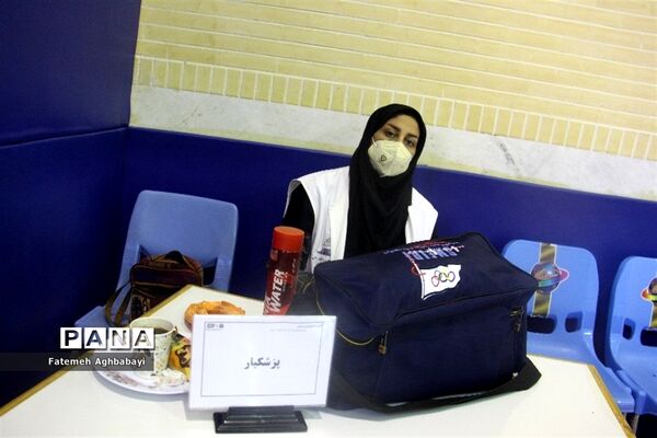آغاز مسابقات شطرنج دانش‌آموزان دختر در شهرکرد