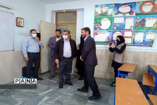 برگزاری اردوی جهادی معاینات پزشکی شهرستان قرچک در دبستان شاهد خاتم الانبیا