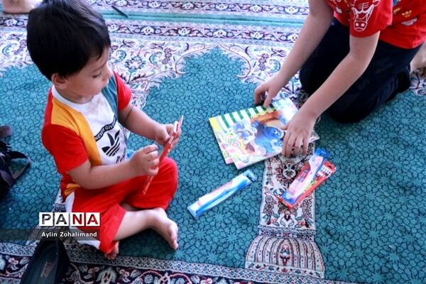 برگزاری اردوی جهادی پزشکی دبیرستان شهید‌بهایی در شهرستان رباط‌کریم