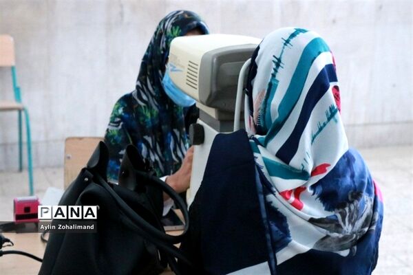 برگزاری اردوی جهادی پزشکی دبیرستان شهید‌بهایی در شهرستان رباط‌کریم