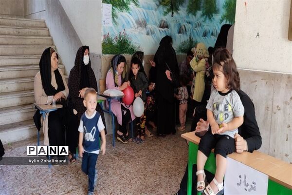 برگزاری اردوی جهادی پزشکی دبیرستان شهید‌بهایی در شهرستان رباط‌کریم