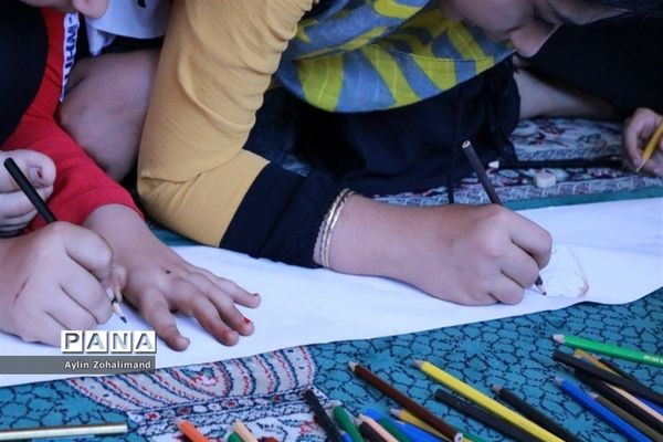 برگزاری اردوی جهادی پزشکی دبیرستان شهید‌بهایی در شهرستان رباط‌کریم