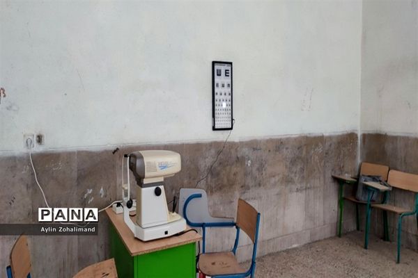 برگزاری اردوی جهادی پزشکی دبیرستان شهید‌بهایی در شهرستان رباط‌کریم