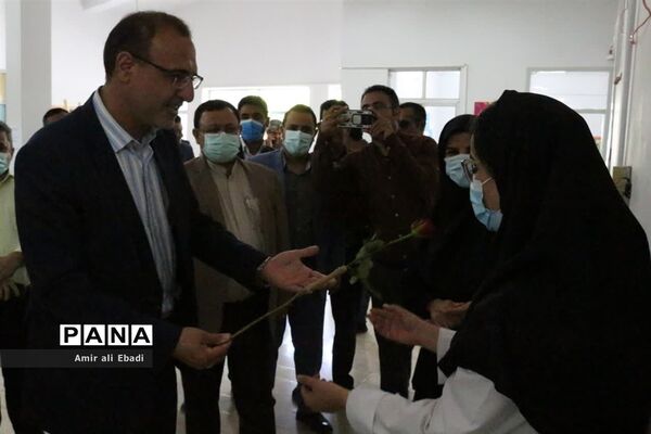 تجلیل از پزشکان توسط فرماندار شهرستان میاندورود