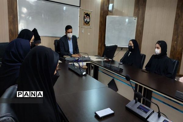 برگزاری اولین دوره آموزشی پیش‌اردوی قطبی دختران در البرز