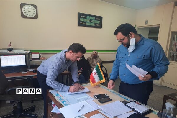 حمایت و هدایت تحصیلی توسط مشاوران منطقه ۱۵