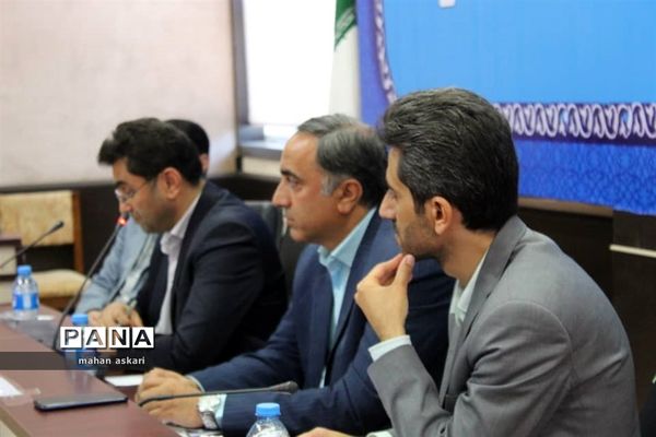 نشست فرماندار گلوگاه با خبرنگاران و اصحاب رسانه