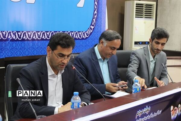 نشست فرماندار گلوگاه با خبرنگاران و اصحاب رسانه